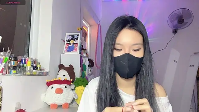 Tieu-May online show from April 24, 2026, 9:22 am