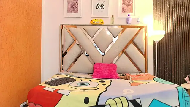 SalomeWilson online show from March 14, 2026, 7:31 pm