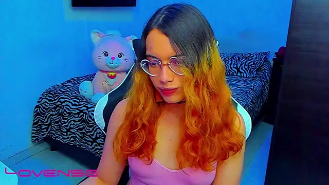 lillykittyyy online show from May 8, 2026, 3:10 am