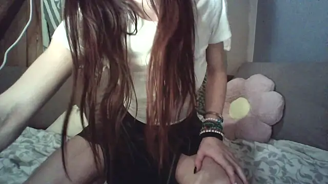 LiliMiel online show from January 15, 2026, 1:58 pm