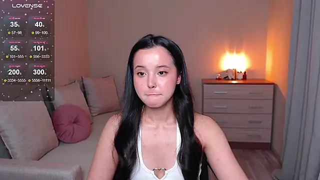 lia hetty online show from September 24, 2025, 3:51 pm