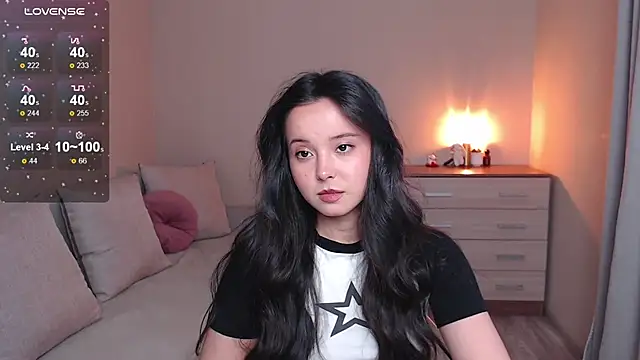 lia hetty online show from October 6, 2025, 2:18 pm