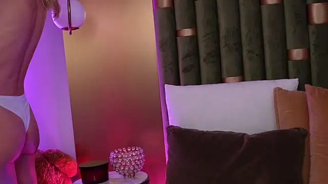 AmeliaAngel online show from October 1, 2025, 11:36 am