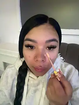 Liaevans   online show from January 17, 2026, 9:57 am