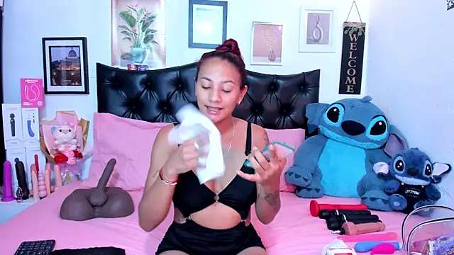 ValeryPettry 11 online show from June 13, 2026, 4:10 am