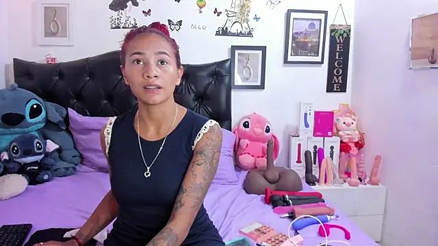 ValeryPettry 11 online show from June 30, 2026, 3:06 am