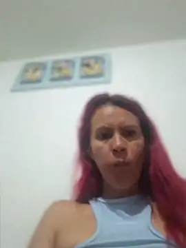 cintia love online show from June 18, 2026, 10:37 pm