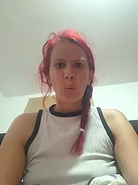 cintia love online show from May 9, 2026, 7:39 pm