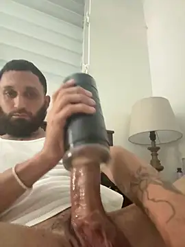 LaH753 online show from February 13, 2026, 5:29 am