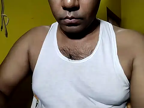 Lucky   05 online show from May 25, 2026, 4:56 am