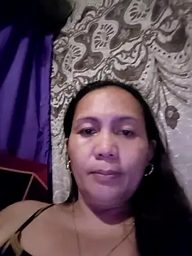 Snapshot of prettymomma24xx chatting on May 19, 2026, 8:21 am prettymomma24xx online show from May 19, 2026, 8:21 am