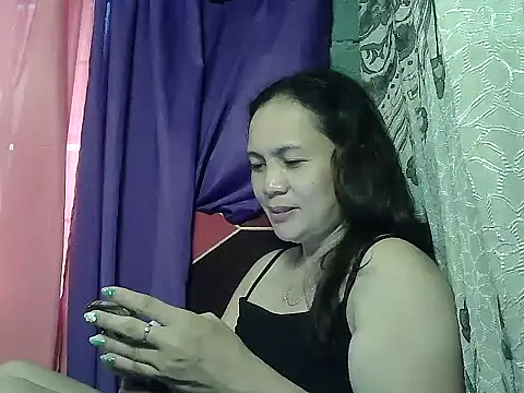Snapshot of prettymomma24xx chatting on May 30, 2026, 2:07 am prettymomma24xx online show from May 30, 2026, 2:07 am