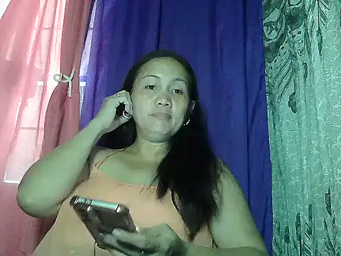 Snapshot of prettymomma24xx chatting on June 28, 2026, 2:29 am prettymomma24xx online show from June 28, 2026, 2:29 am