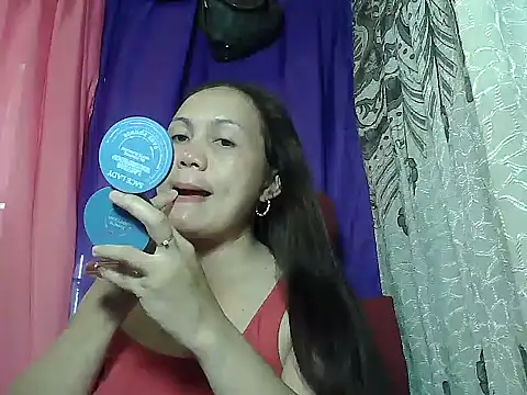 Snapshot of prettymomma24xx chatting on July 8, 2026, 1:52 am prettymomma24xx online show from July 8, 2026, 1:52 am