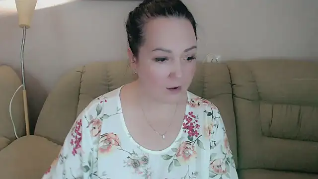 infinity loveliness online show from October 11, 2025, 8:04 am