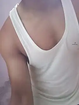 ravi18122 online show from July 15, 2026, 5:09 pm