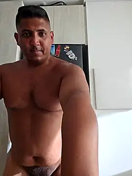 xxxch3o online show from March 18, 2026, 9:37 pm