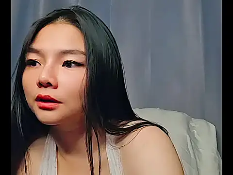 Snapshot of ranida999 chatting on February 13, 2026, 2:17 pm ranida999 online show from February 13, 2026, 2:17 pm