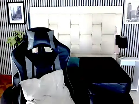 sora jun online show from February 8, 2026, 1:53 pm