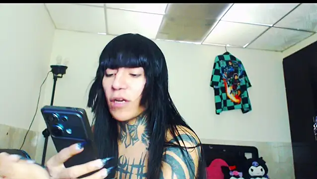 jazmin wolf online show from February 2, 2026, 5:01 pm