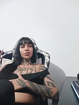 jazmin wolf online show from June 24, 2026, 12:53 am