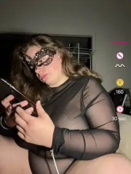 Snapshot of cherrylust12 chatting on June 10, 2026, 11:50 pm cherrylust12 online show from June 10, 2026, 11:50 pm