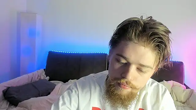 Snapshot of Lev_Miller chatting on February 19, 2026, 4:31 am Lev Miller online show from February 19, 2026, 4:31 am