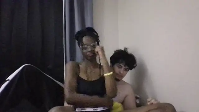 Snapshot of rueeentony chatting on January 11, 2026, 5:58 am rueeentony online show from January 11, 2026, 5:58 am