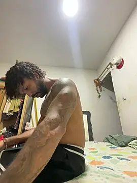 leon97hot online show from February 5, 2026, 12:39 am