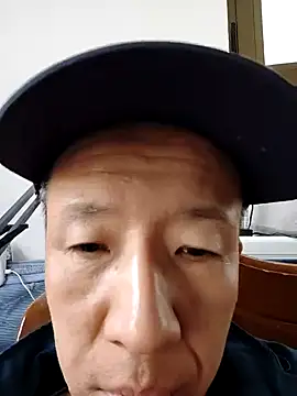 woxihuanzheli123 online show from March 21, 2026, 3:08 am