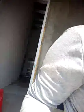 lina loveee online show from March 4, 2026, 7:05 am