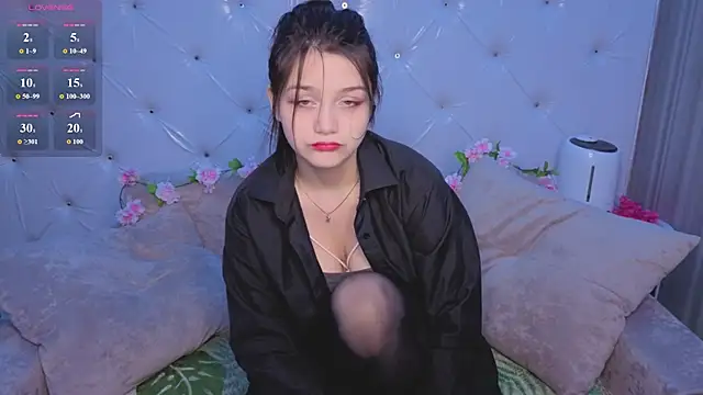 xxxnaughtyfoxyxxx online show from June 21, 2026, 5:19 pm
