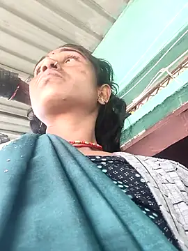 lodhi8080 online show from February 4, 2026, 5:24 am