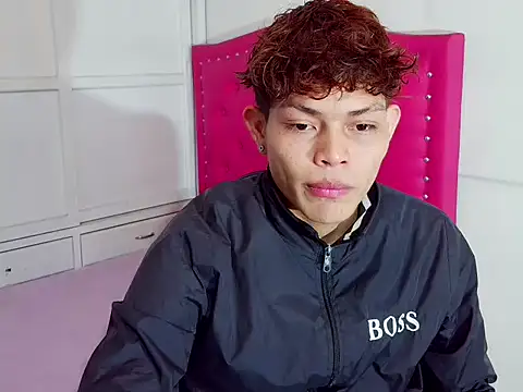 brosscams2025 online show from January 9, 2026, 12:39 am