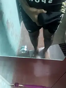 8inchhere online show from January 5, 2026, 6:55 pm