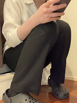 Snapshot of pon05240 chatting on June 12, 2026, 5:05 am pon05240 online show from June 12, 2026, 5:05 am