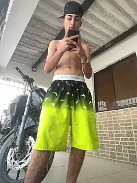 LosGansterBoys online show from March 18, 2026, 10:32 pm