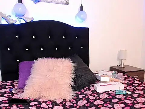 Snapshot of emmy__dreams chatting on February 6, 2026, 9:55 pm emmy dreams online show from February 6, 2026, 9:55 pm