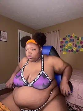 Chocolatebunnyxx96 online show from June 4, 2026, 4:39 am