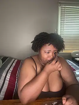 Chocolatebunnyxx96 online show from April 25, 2026, 4:48 pm