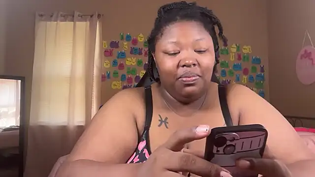 Chocolatebunnyxx96 online show from July 4, 2026, 4:11 pm