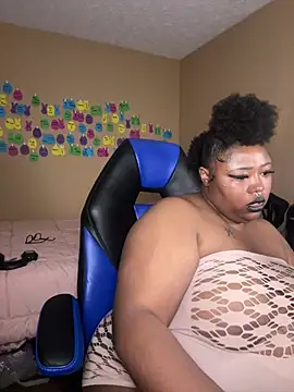 Chocolatebunnyxx96 online show from May 27, 2026, 6:32 am