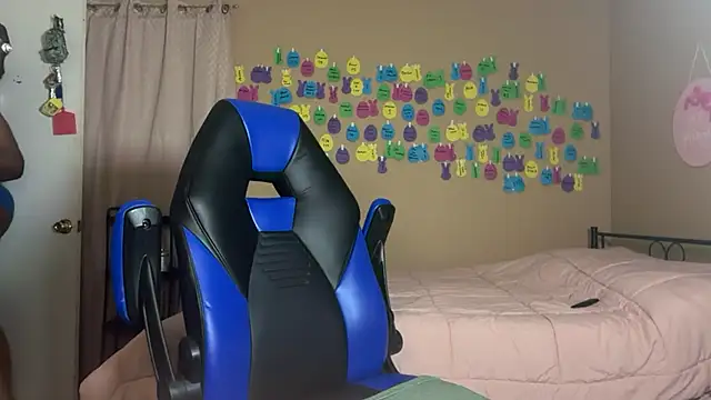 Chocolatebunnyxx96 online show from June 10, 2026, 5:41 am