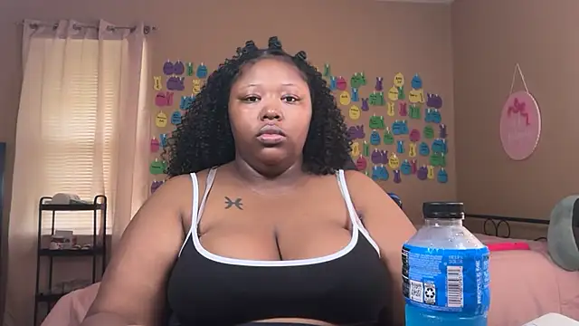 Chocolatebunnyxx96 online show from July 28, 2026, 2:46 pm