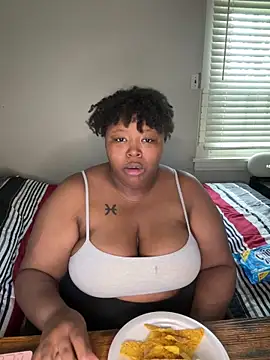 Chocolatebunnyxx96 online show from May 1, 2026, 5:29 pm