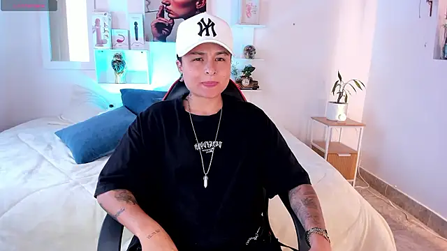 Snapshot of Zury_Ramirez chatting on March 14, 2026, 7:20 pm Zury Ramirez online show from March 14, 2026, 7:20 pm