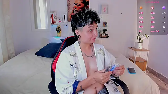 Snapshot of Zury_Ramirez chatting on March 21, 2026, 8:57 pm Zury Ramirez online show from March 21, 2026, 8:57 pm