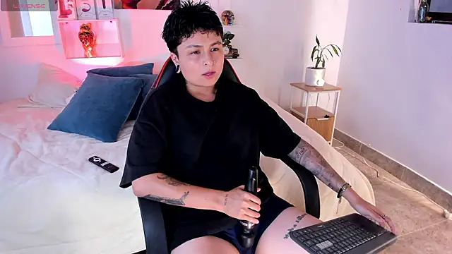 Snapshot of Zury_Ramirez chatting on March 16, 2026, 7:49 pm Zury Ramirez online show from March 16, 2026, 7:49 pm