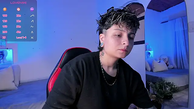 Zury Ramirez online show from May 4, 2026, 8:22 pm