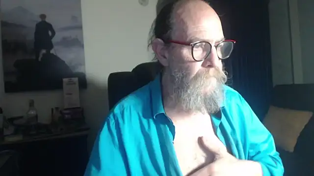 Snapshot of Uncle_Hottie chatting on July 9, 2026, 3:51 am Uncle Hottie online show from July 9, 2026, 3:51 am